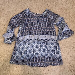 Veronicam blue and red shirt size small